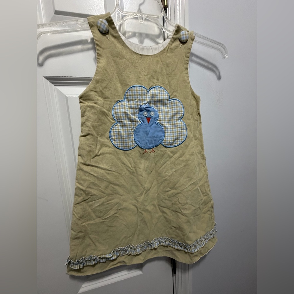 Adorable Beige Kids Dress with Appliqué size 6